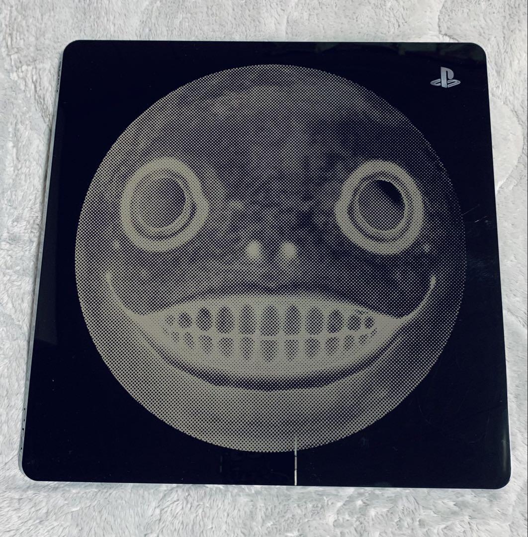 NieR:Automata』モデルのPS4を数量限定販売！ トップカバーに