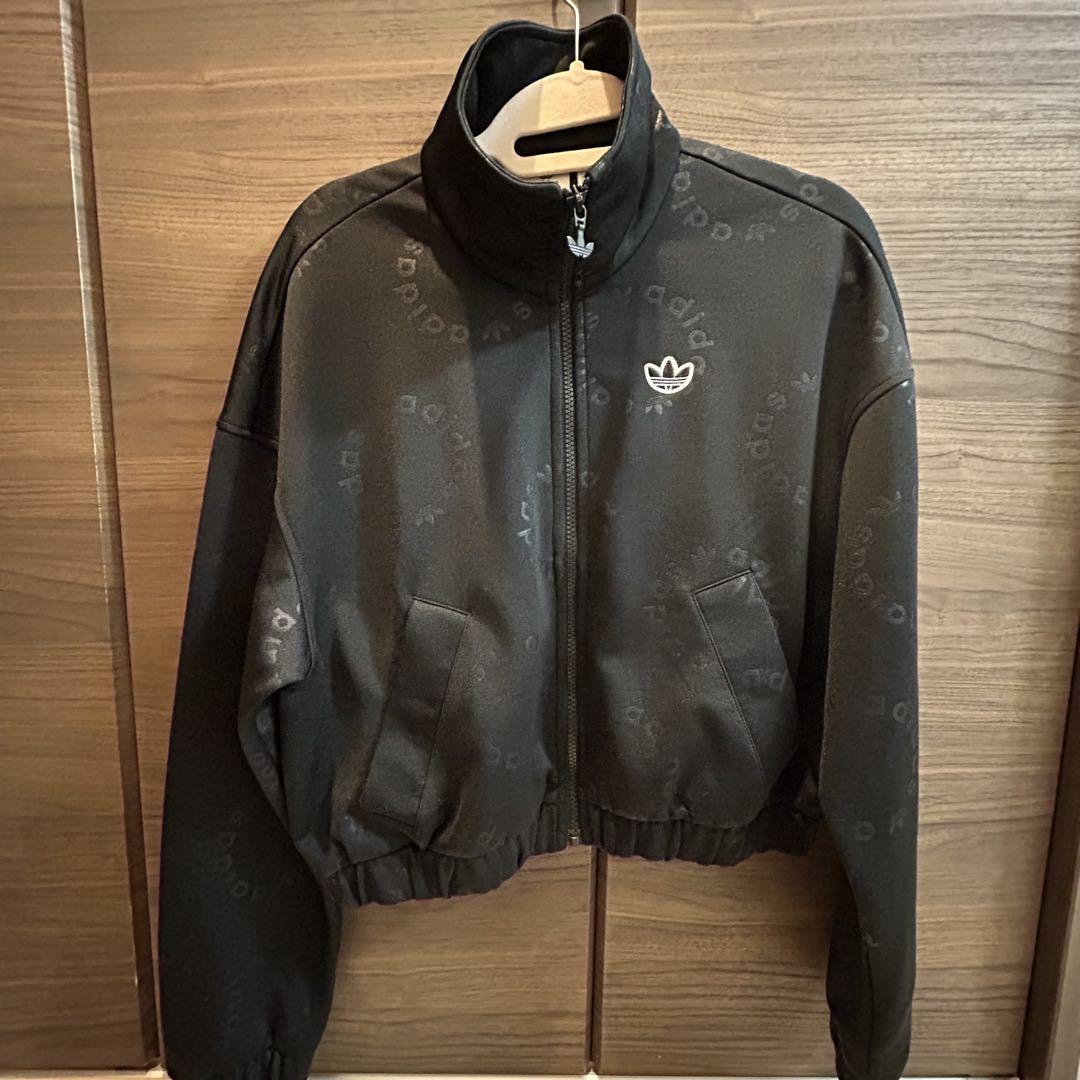 adidas クロップドジャージ jc8149_s1.jpg