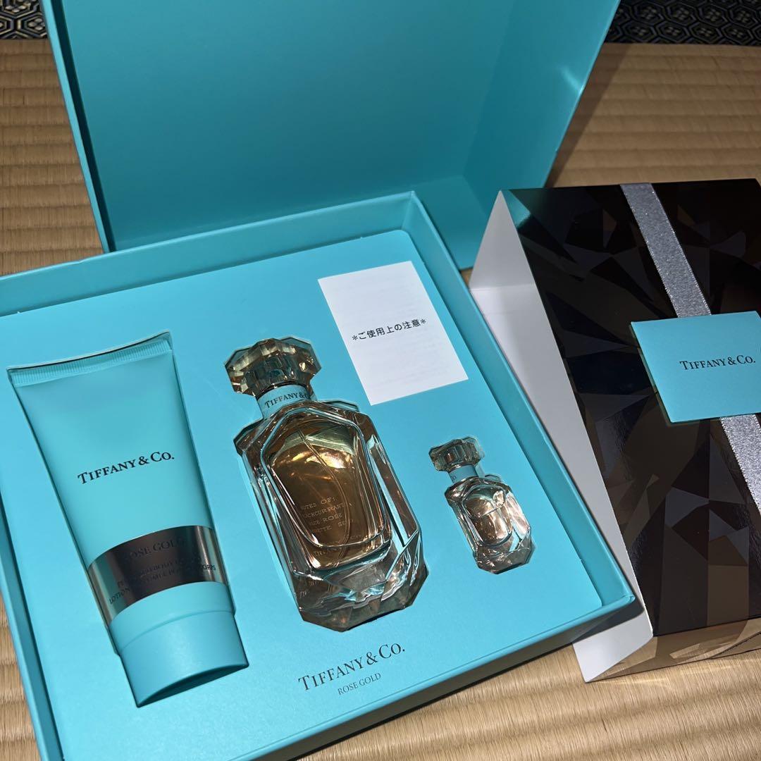 Tiffany & Co. 香水/ボディクリームギフトセット（ローズ