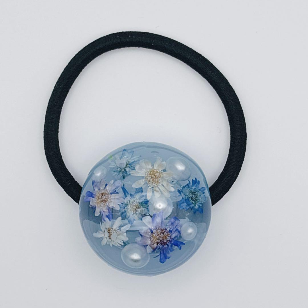 丸型 レジン ヘアゴム 青 （彼岸花デザイン ひきしめ ラウンド