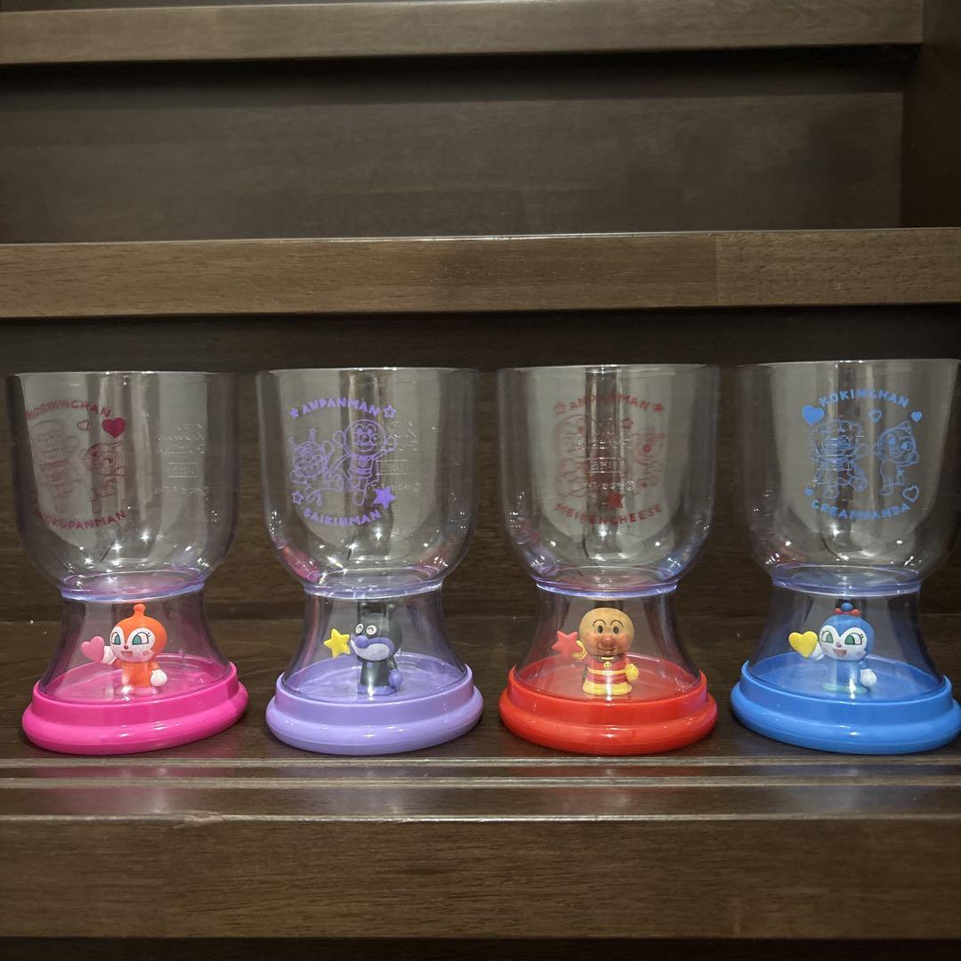 アンパンマン - アンパンマン フィギュアカップ コップ アサヒ飲料 数量限定】アサヒ飲料 アンパンマンフィギュアカップがもらえる
