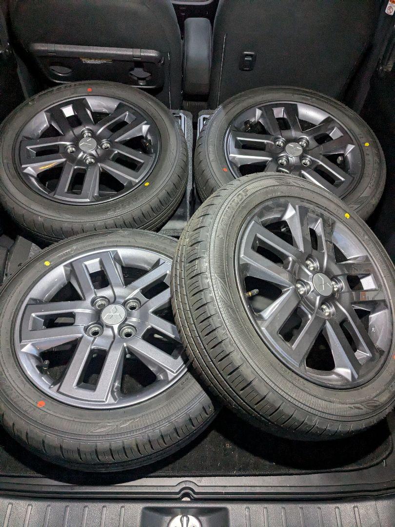 新車外しデリカミニ4WD純正タイヤホイールセット4本 （デリカ