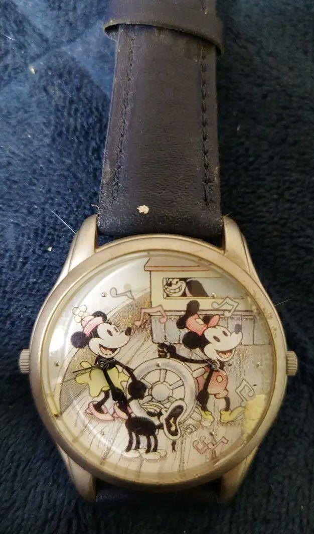 ディズニー 腕時計 1995本限定 （シチズンから、ディズニー