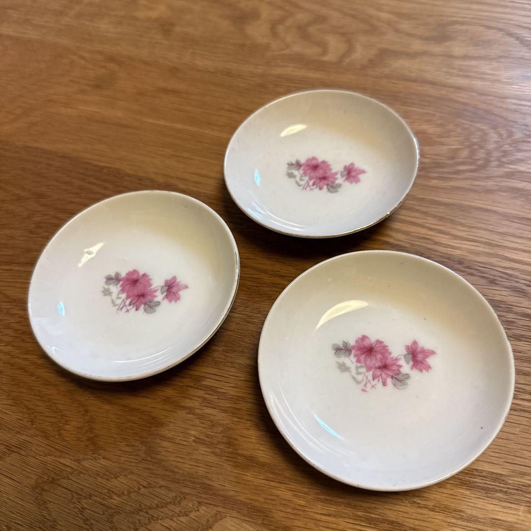 台湾レトロ】食器 豆皿 花柄 アンティーク（你好我好 - 大人気の