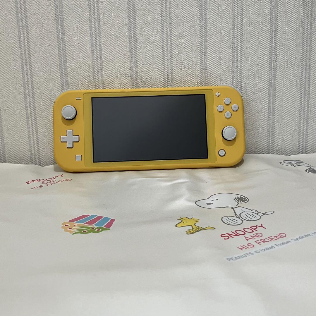 合馬公式アカウント2 　Nintendo Switch Lite イエロー Amazon.co.jp: Nintendo Switch Lite イエロー : Video Games