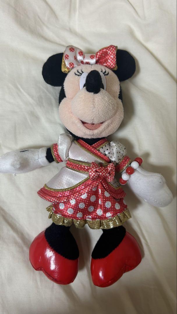 ベリーベリーミニー ぬいぐるみバッジ キュートでポップなミニーマウスグッズ！東京ディズニーランド