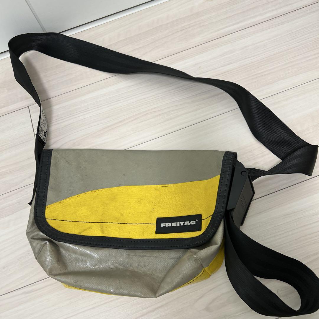 低価格で大人気の FREITAG メッセンジャーバッグ イエロー/グレー（FREITAG バッグ