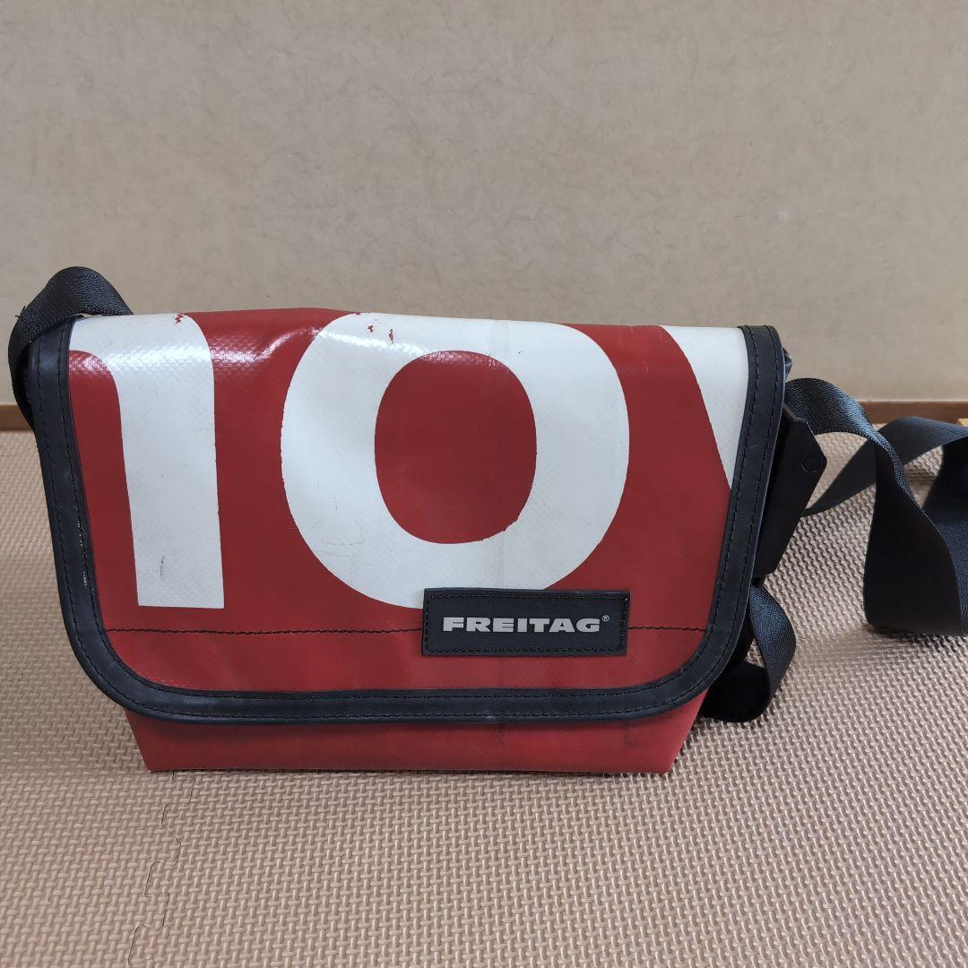 FREITAG F39 メッセンジャーバッグ 赤/白 大注目‼！1点モノ❤FREITAG メッセンジャーバッグ 赤/白