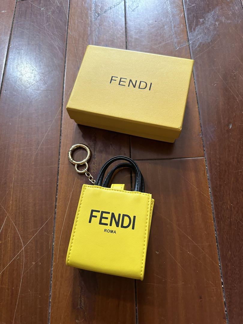 美品FENDIワンダーズ　キーホルダー 美品FENDIワンダーズ キーホルダー