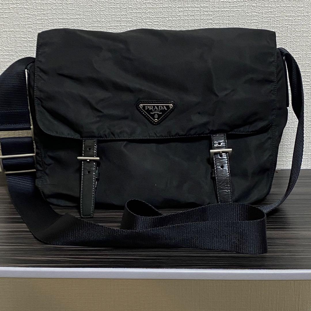 PRADAメッセンジャーバッグ プラダメッセンジャーバッグ
