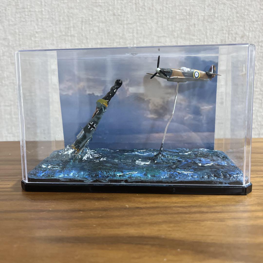 1/144航空機模型 戦闘機 空中戦 ジオラマ（ディスプレイケース