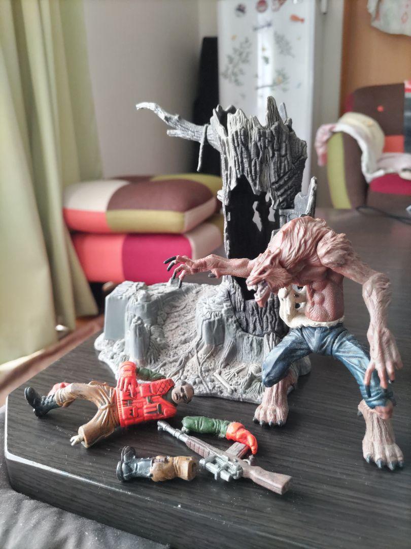 【新品未開封】マクファーレンモンスターズ　2種　ブードゥークィーン　ウェアウルフ マクファーレン モンスターズ ウェアウルフ モンスター