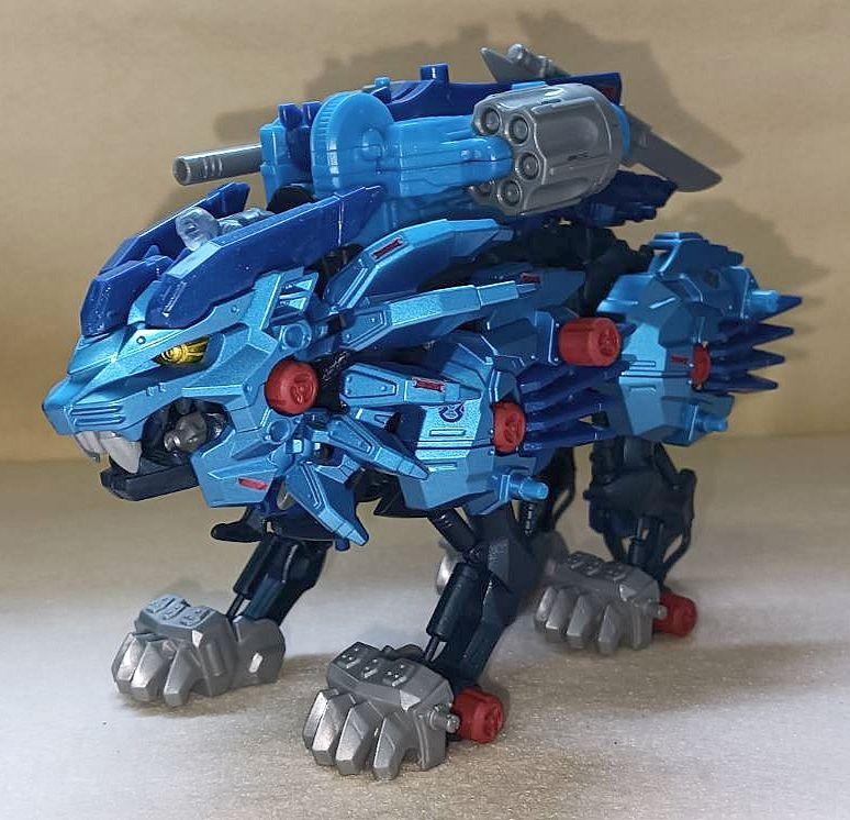 ライジングライガーインフィニティブルー 美品 ZOIDSゾイド 限定×覚醒 ライジングライガーインフィニティブルー 美品 ZOIDSゾイド 限定