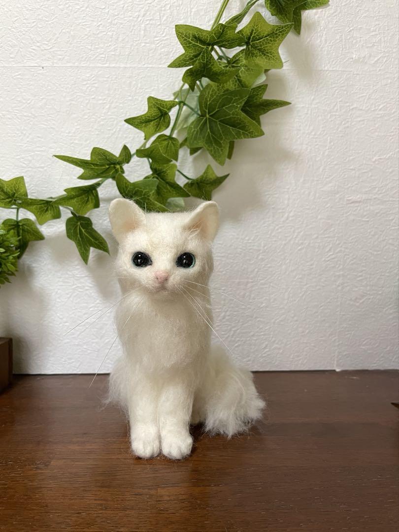 白いねこ 羊毛フェルト 猫 羊毛フェルト猫 白猫 リアル猫 羊毛フェルト pon pon 通販