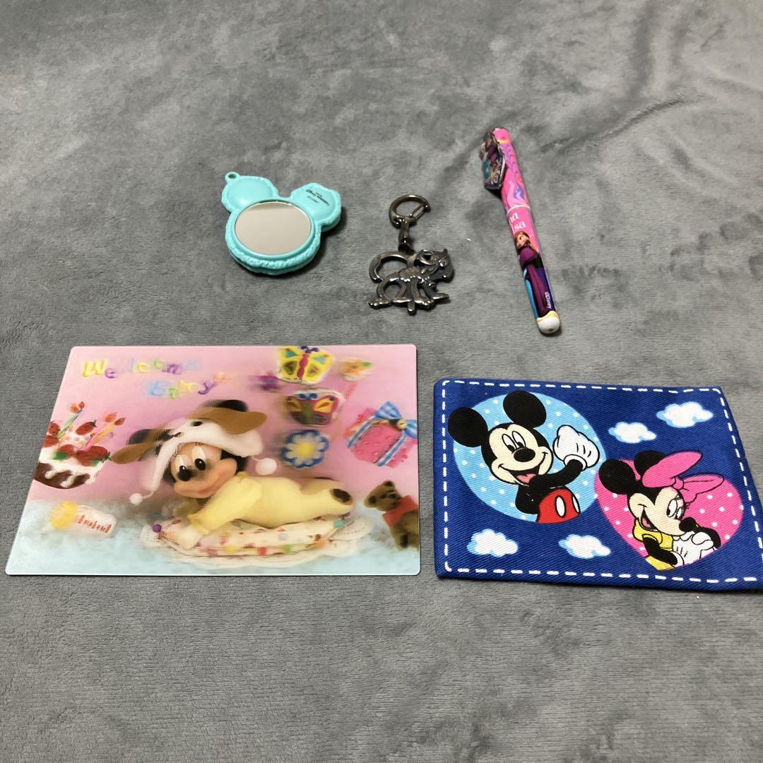 ミッキーマウス他ディズニー小物セット （ポーズを決めた