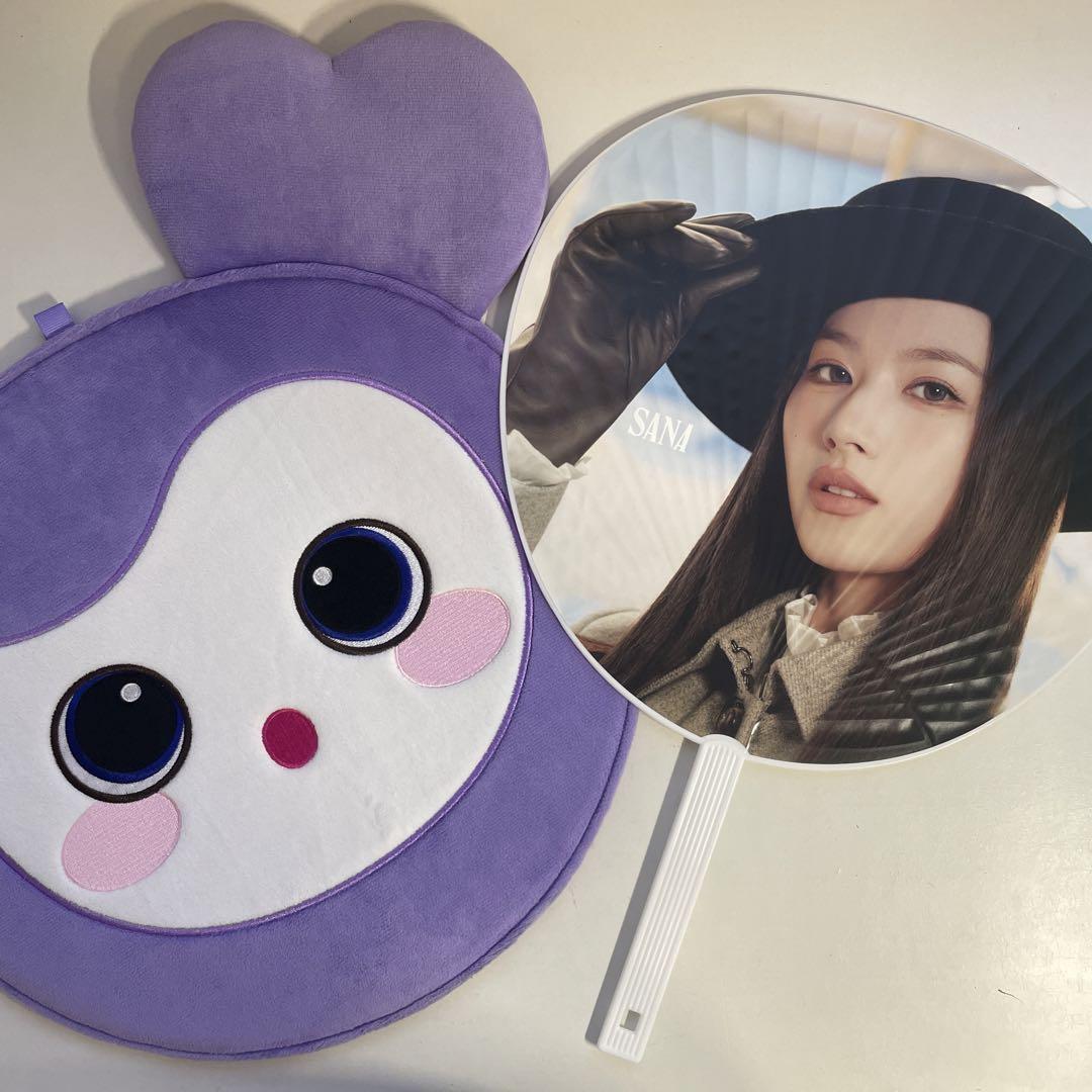◎TWICE MISAMO うちわ SANAちゃん 商品詳細ページ | ONCE JAPAN OFFICIAL SHOP | うちわ【SANA】