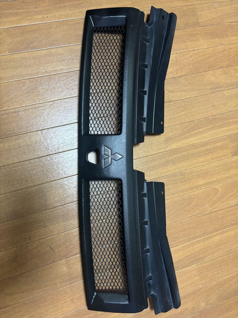 デリカD5 フロントグリル 前期 チッピング塗装 （デリカD:5の