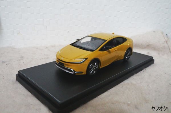 トヨタ プリウス 1/43 ミニカー （新型プリウス ミニカー 130