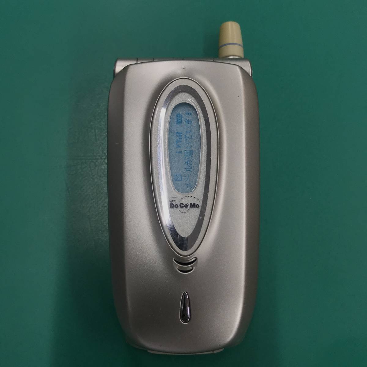 docomo N211iSの携帯のモックアップ NTTドコモ N211is モックアップ 3色セット 【クリック