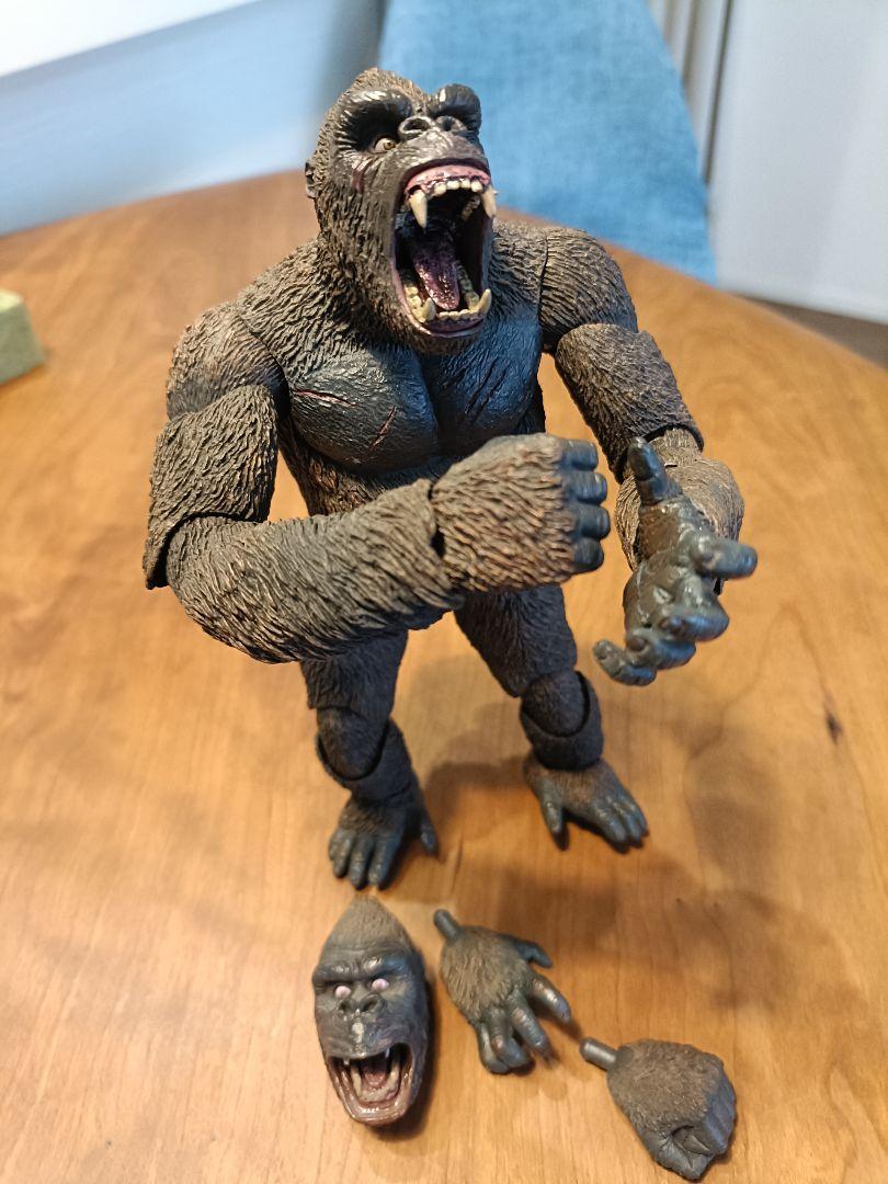 ネカ　キングコング Amazon.com: NECA King Kong - 7