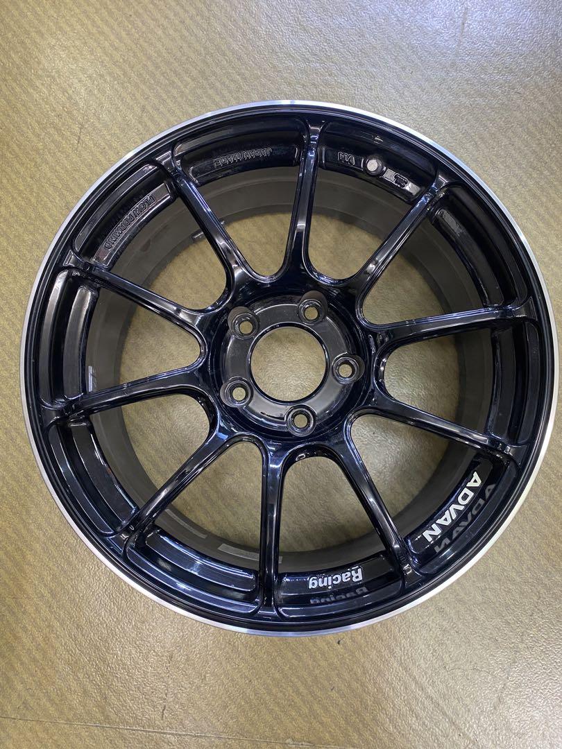 超美品！ADVANレーシング RZ2 17インチ 8J+45 114.3 5H