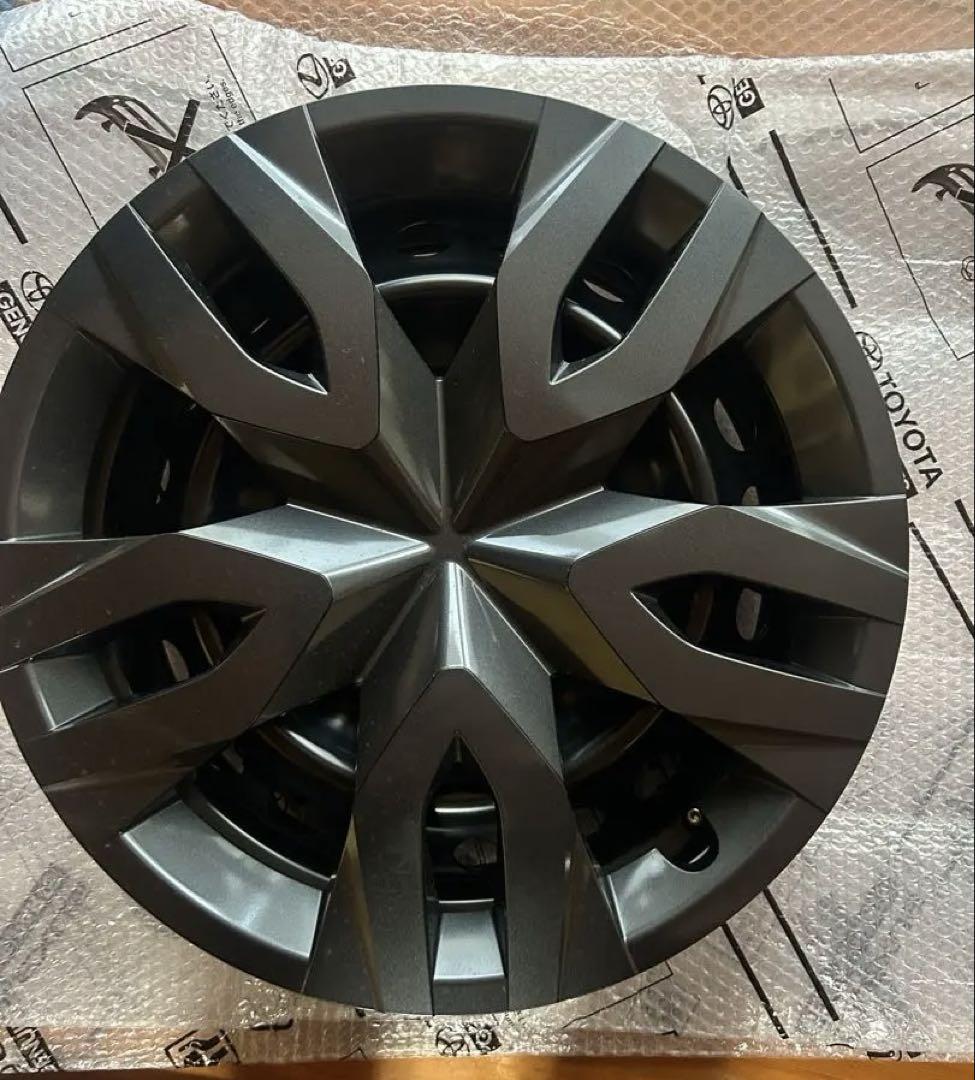 新車外し】トヨタ ヤリス 純正スチールホイール 15×6J+45 2本