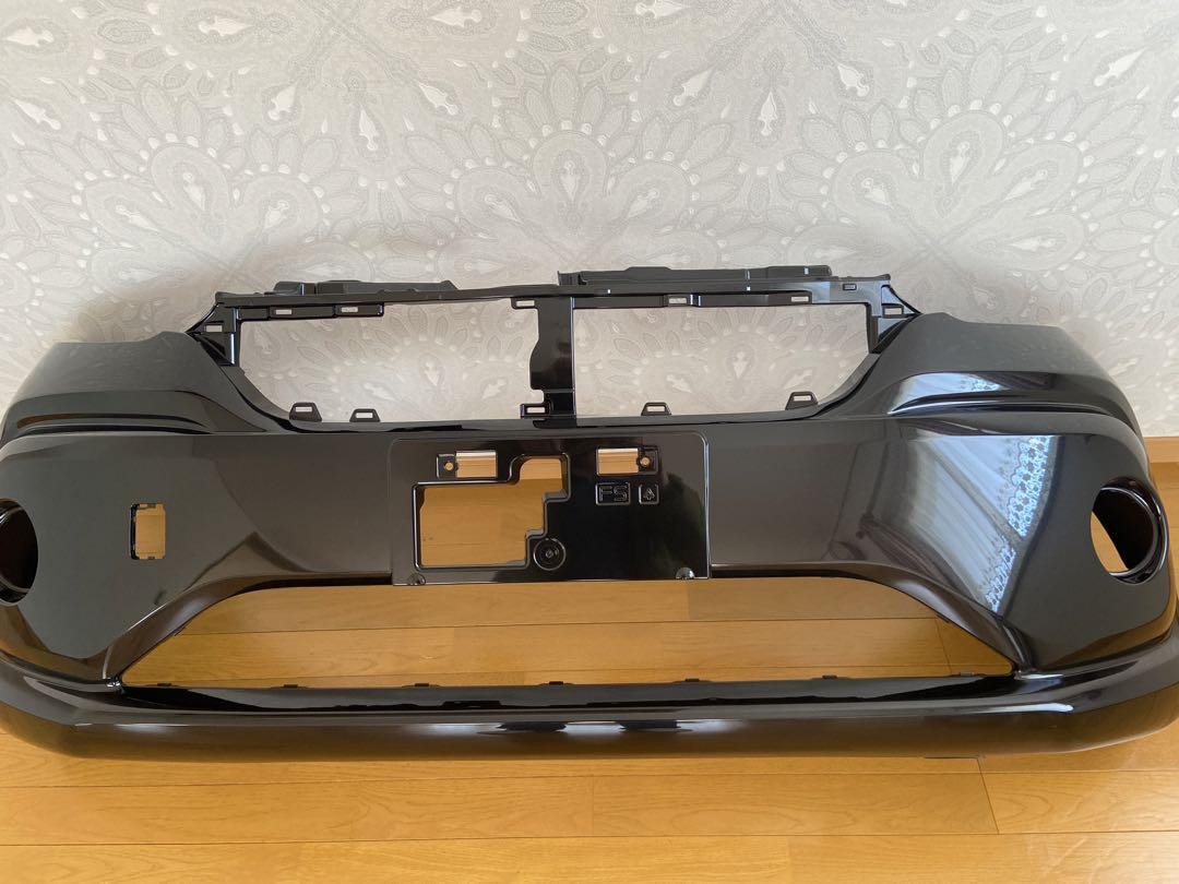 新品］トヨタ パッソ/ブーンフロントバンパー 黒色 （ダイハツ