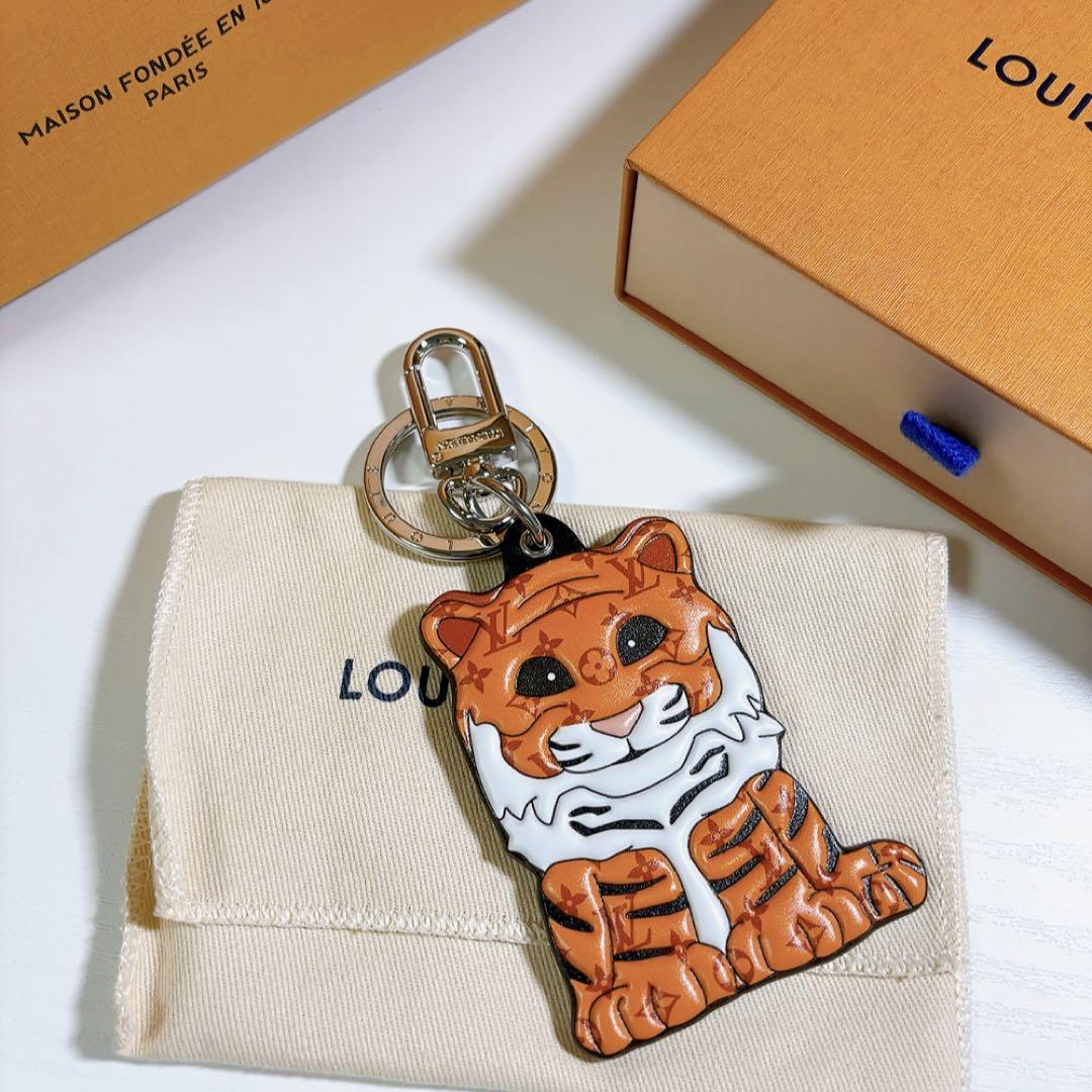 ルイヴィトン LOUISVUITTON ポルトクレ キーリング 虎 トラ