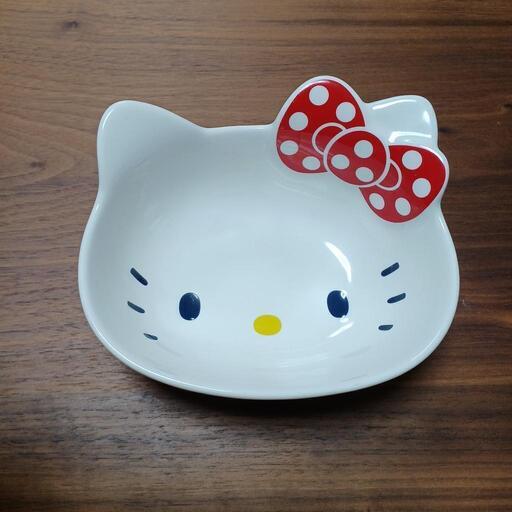 キティちゃん 皿 used（ハローキティ（ピンクハート）カレー皿