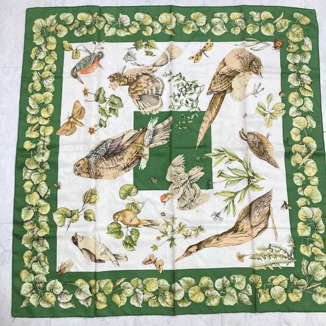 HERMES エルメス スカーフ　カレ90 総柄 大判　タグ無し エルメス スカーフ カレ90 Tea for Two ティーフォートゥー 箱
