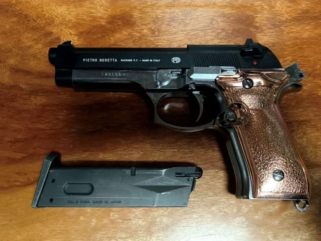 エアガン ベレッタ M92F スライド&グリップ カスタム（東京