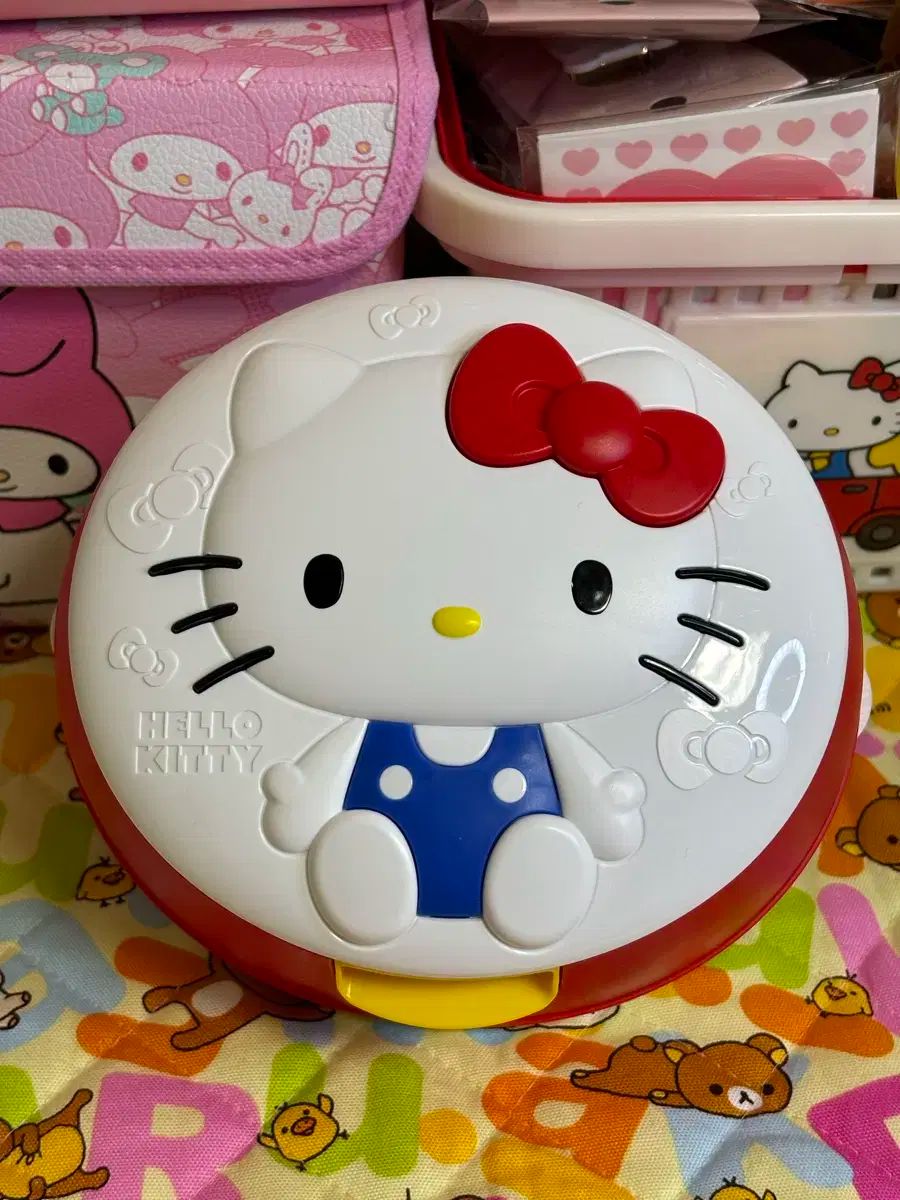ユカ☆　キティおすそ分けファイル① カードできせかえ！すみっコぐらしPhone with U | セガフェイブ