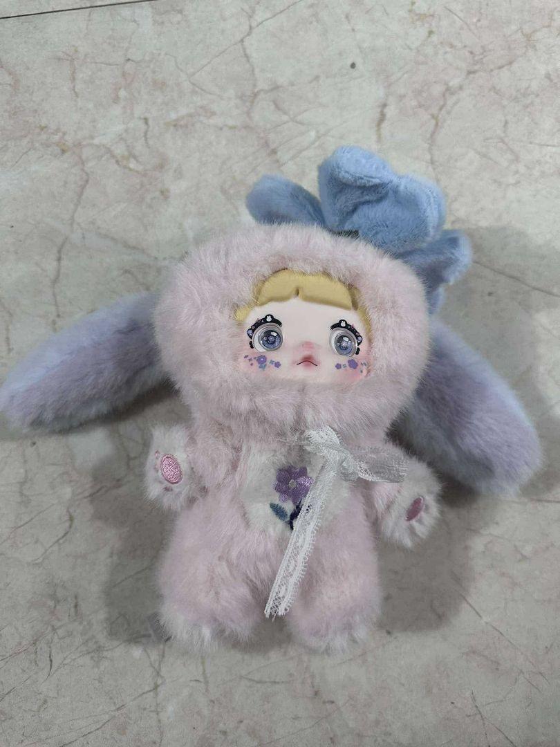 ハンドメイド ウサギのぬいぐるみ Nommi ハンドメイド ウサギコスチュームのぬいぐるみ （うさぎの