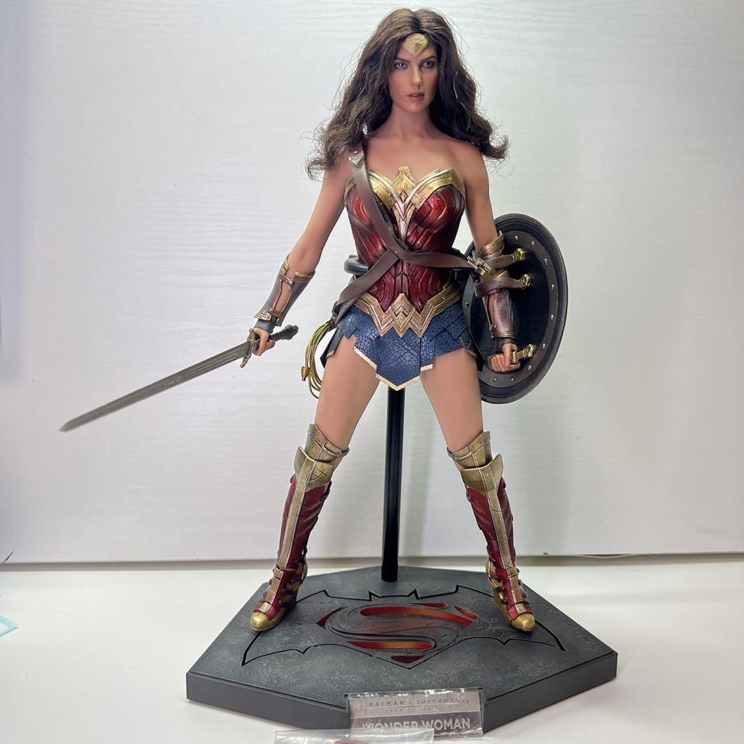 ホットトイズ 1/6 フィギュア バットマン スーパー マン