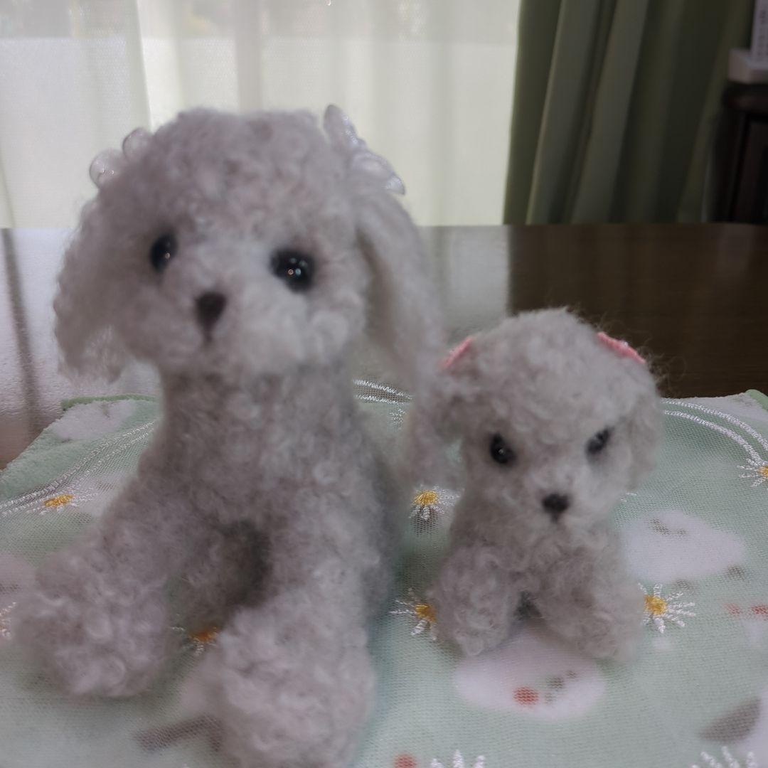 へそ天　トイプードル　クマカット　羊毛フェルト　犬　ハンドメイド　置物 へそ天 トイプードル クマカット 羊毛フェルト 犬 ハンドメイド