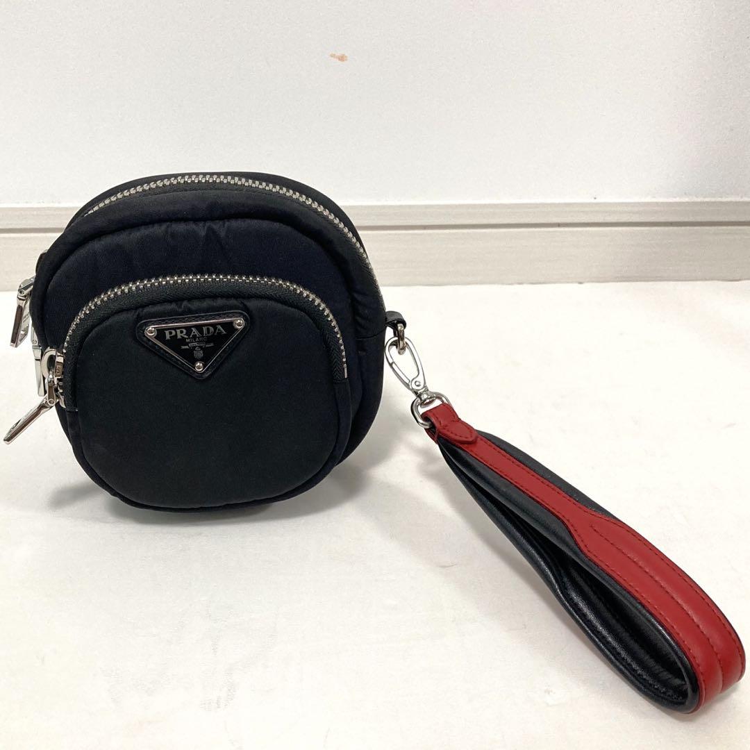PRADA プラダ　ミニクラッチバック　ポーチ PRADA プラダ ミニポーチ クラッチバッグ 新品未使用（PRADA