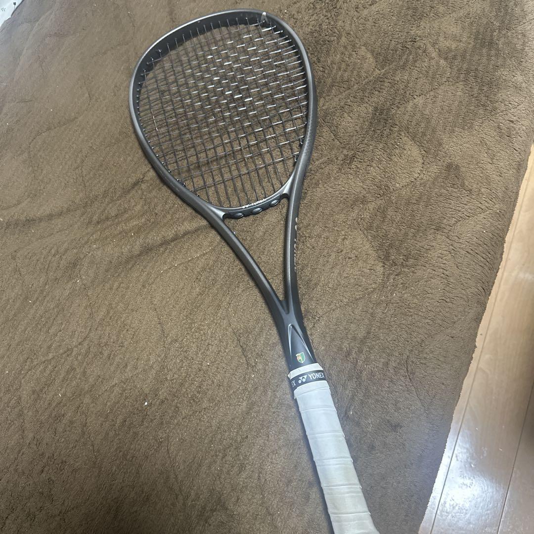 ボルトレイジ8s、傷汚れあり（デュオラッシュ） ラケットが手元に届きお試しいただける「VOLTRAGE 8×DUORUSH