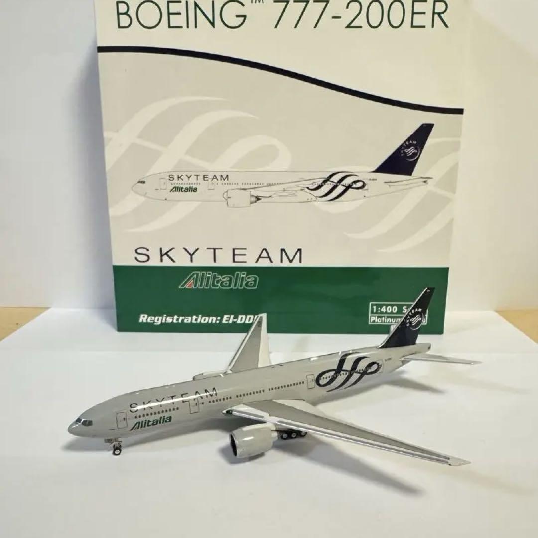 Alitalia Boeing 777-200 New Livery ezToys - Diecast Models