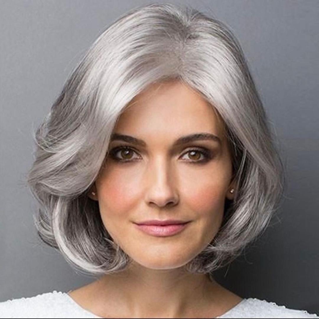 フルウィッグ￼ 医療用 ゆるカール ショート グレーヘア シルバー かつらパーマ Amazon.co.jp: ショートカーリーヘアグレー白人女性のための