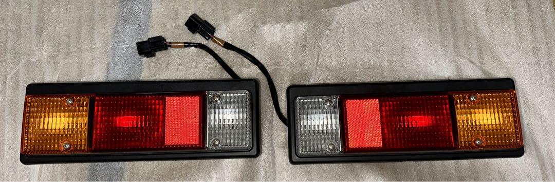 K*N様 三菱ふそうキャンター用 12V テールライト 左右セット