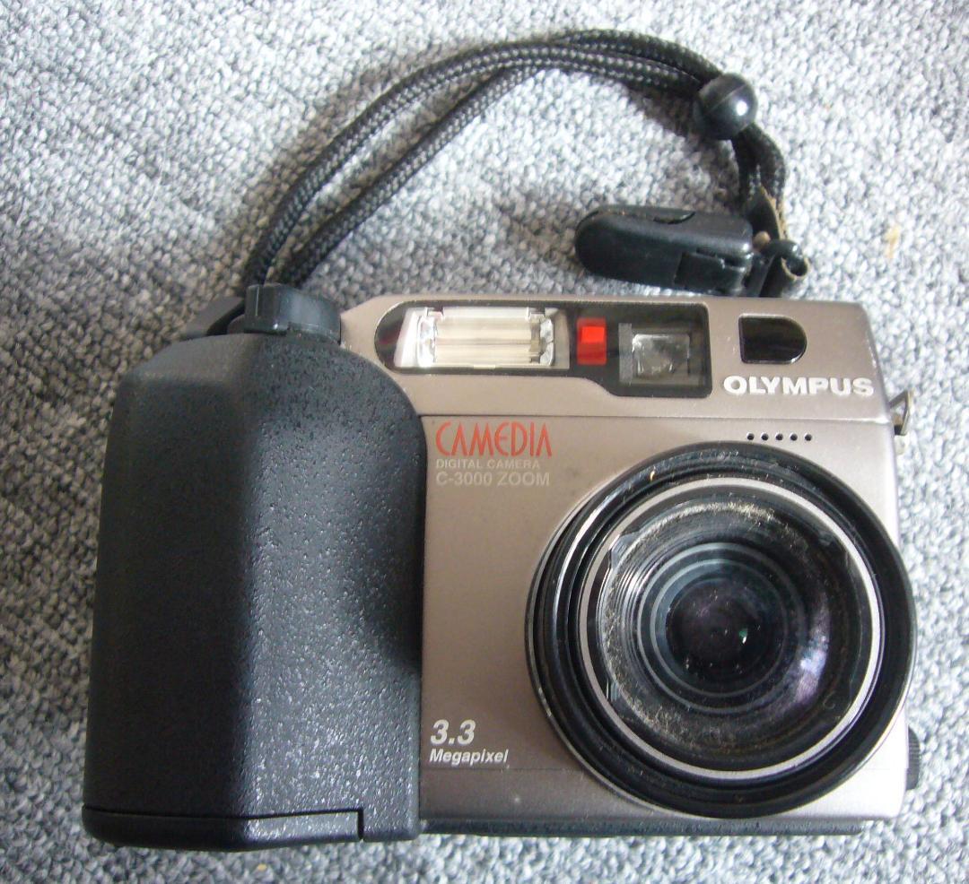 OUTLET SALE- 訳あり品など大放出 C-3000ZOOM CAMEDIA OLYMPUS （OM 3.2MP C-3000 OLYMPUS SYSTEM デジタルカメラ