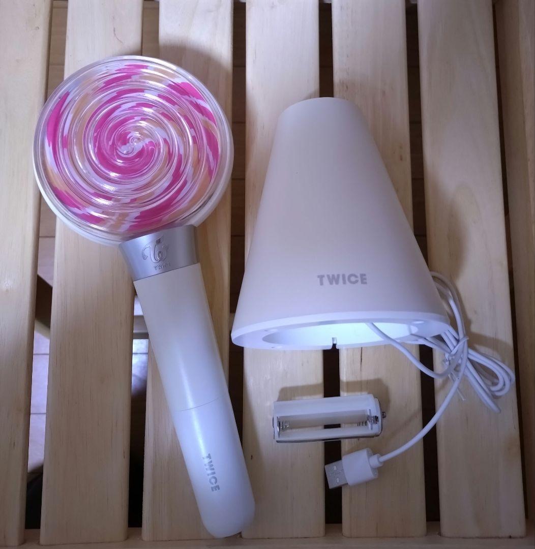 TWICE 初代ペンライト CANDY BONG TWICE 初代ペンライト CANDY BONG(TWICE (트와이스) Light
