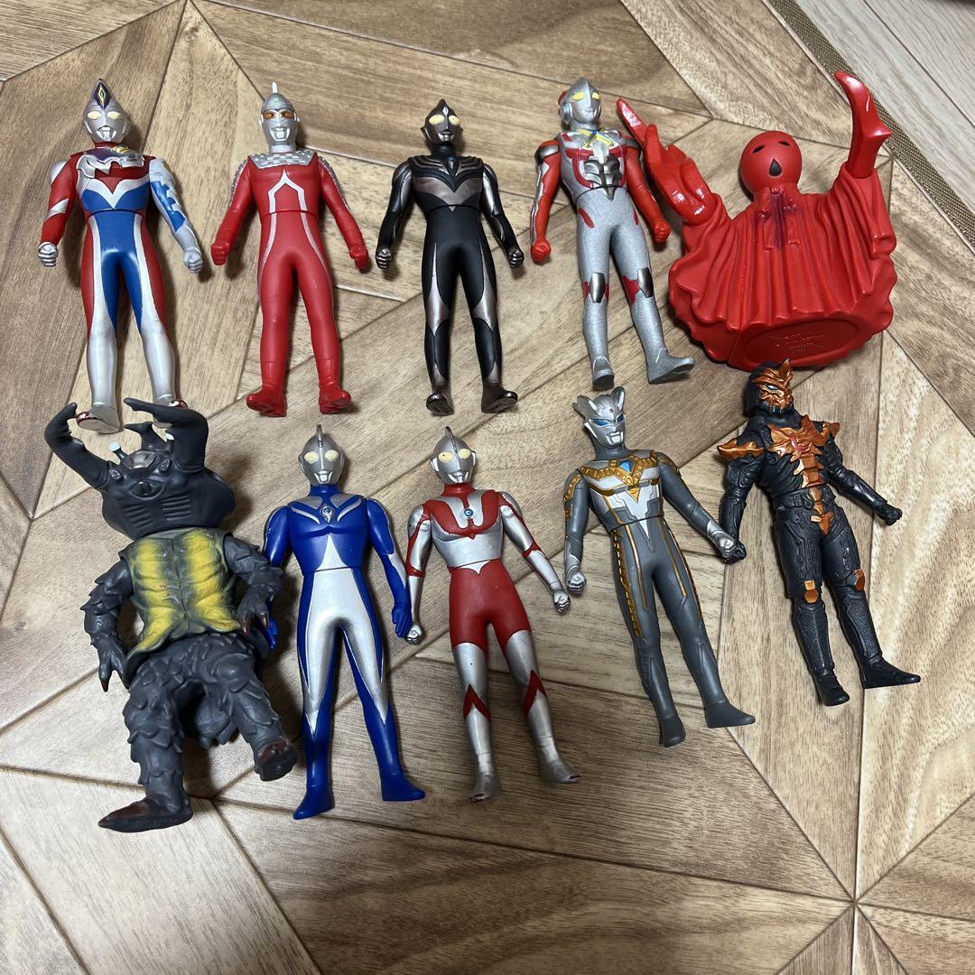 ウルトラマン コレクタブルグラスフィギュア 12個セット