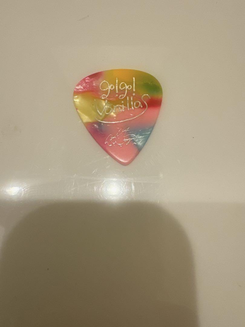 go!go!vanillas  牧達弥　本人使用ピック　セット go!go!vanillas 牧達弥 本人使用 ピック - メルカリ