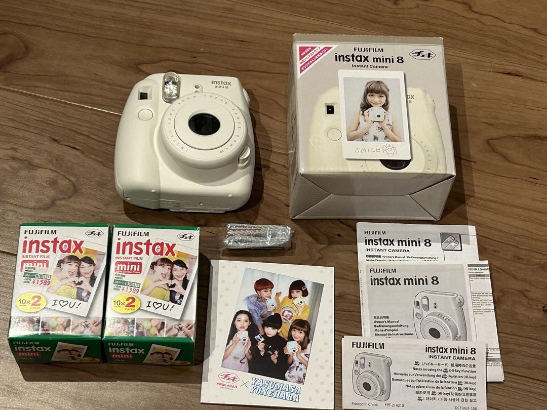 【美品】チェキ　FUJI FILM INSTAX MINI 8+ HONEY Amazon.co.jp: FUJIFILM インスタントカメラ チェキ instax