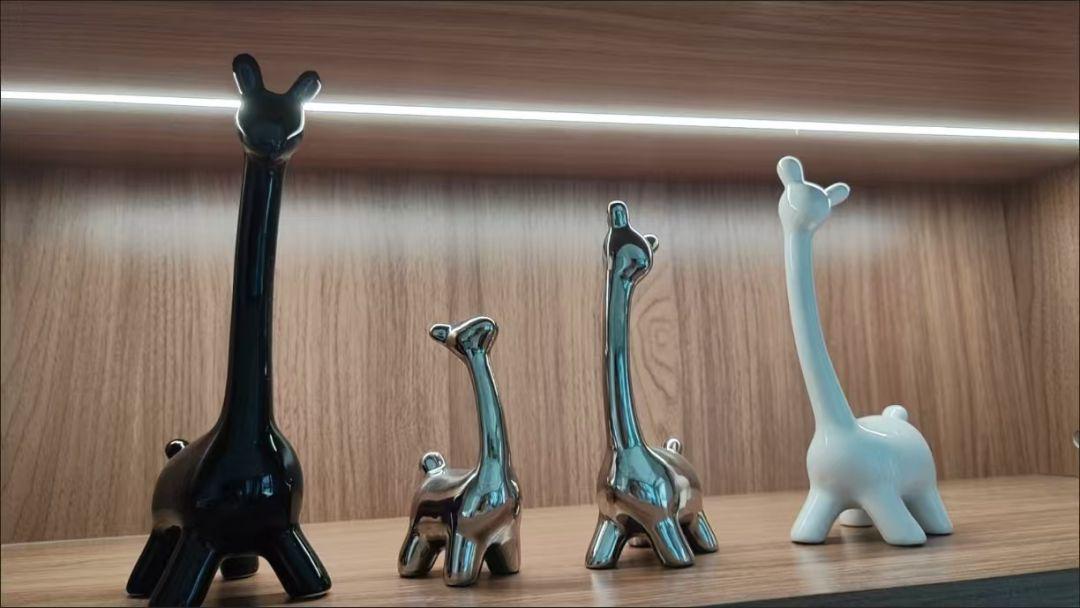 陶器製キリンと小動物の置物 レインボー]ハムスター・デグー用陶器製ハウス小動物のアニマル