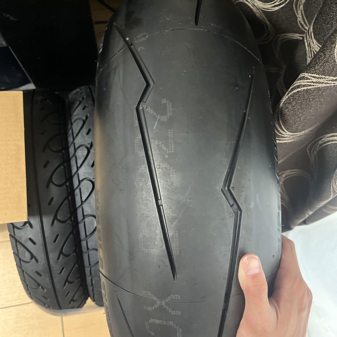 ピレリ スーパーコルサV3 SP 190/55 ZR17（ピレリ スーパー