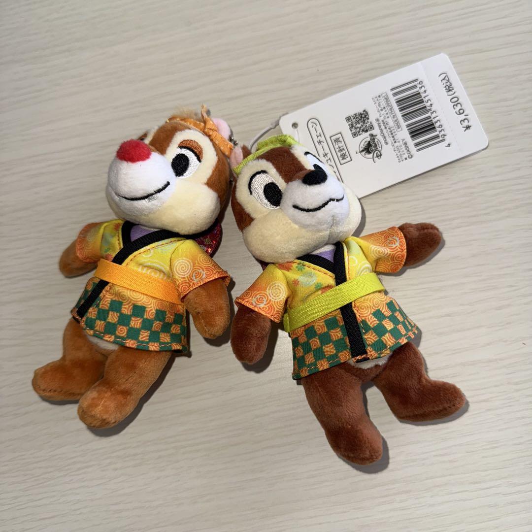 【正規品】チップとデール　冬　ぬいぐるみキーホルダー　2点セット　上海ディズニー 2025年最新】チップデール 上海の人気アイテム - メルカリ