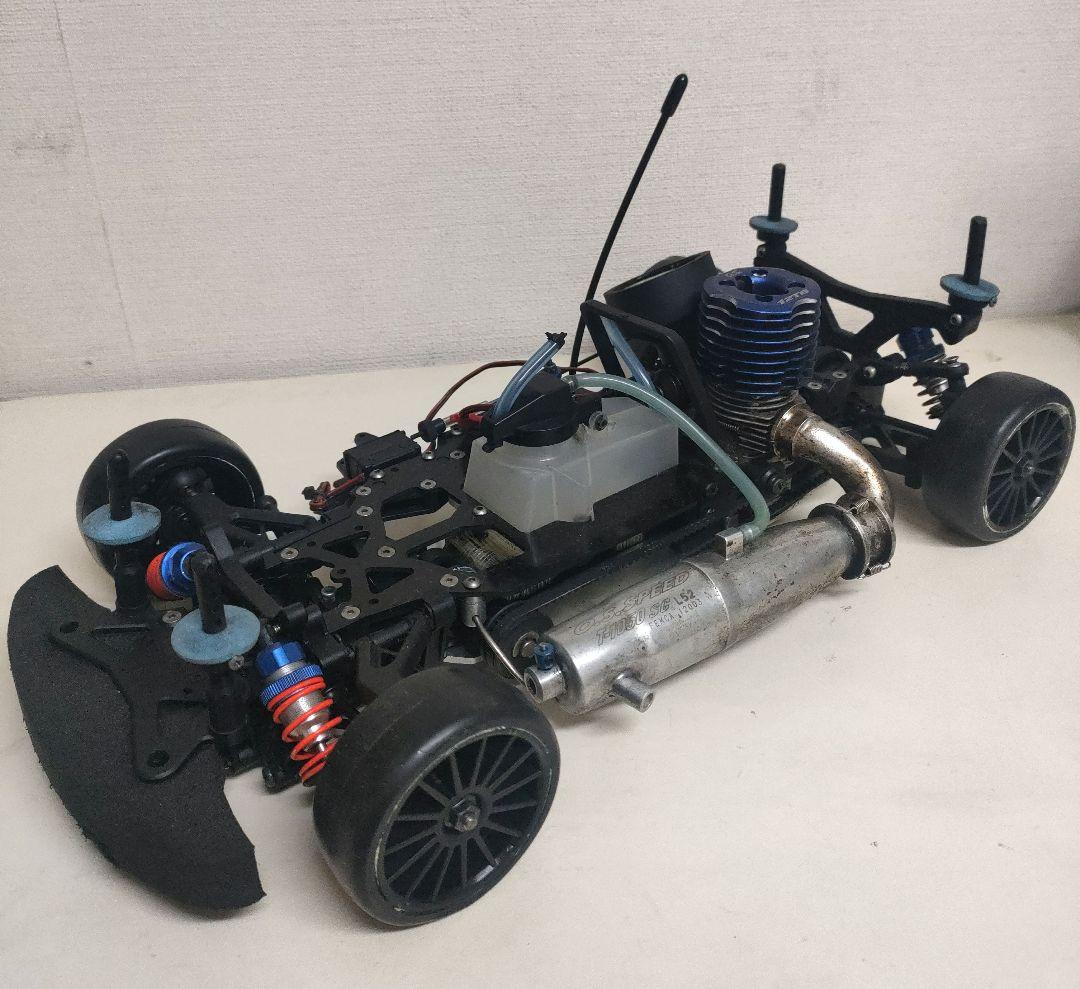 エンジンラジコンカー☆ジャンク エンジンラジコンカー☆ジャンク ジャンク 1/8？1/6？ エンジン