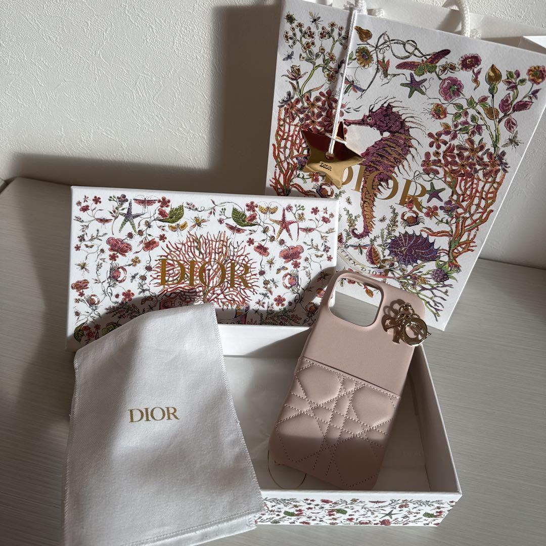 【Dior】国内発送♪ Lady Dior iPhone 16/16Pro/16ProMax ケース s-l400.jpg